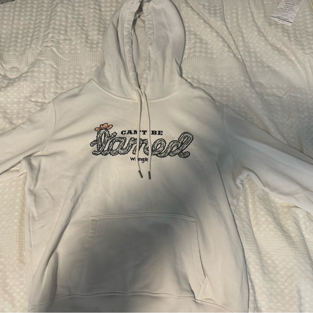 Can’t be tamed hoodie